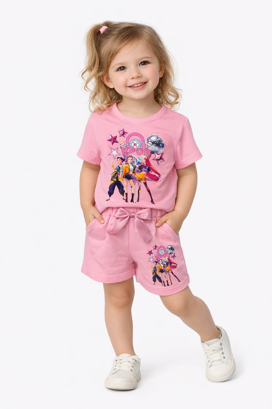 Conjunto Infantil KPOP Demon Hunters Rosa – T-shirt e Calções para Menina